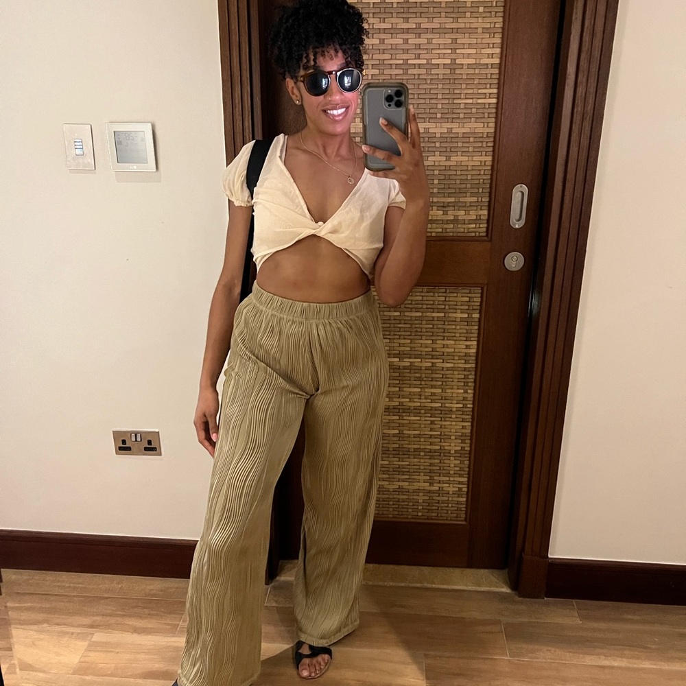 Stylish Khaki Wide-Leg Pants